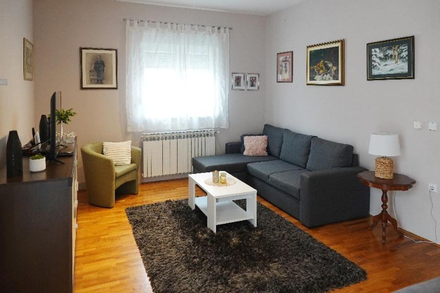 Apartman Gundulic Vinkovci Ngoại thất bức ảnh